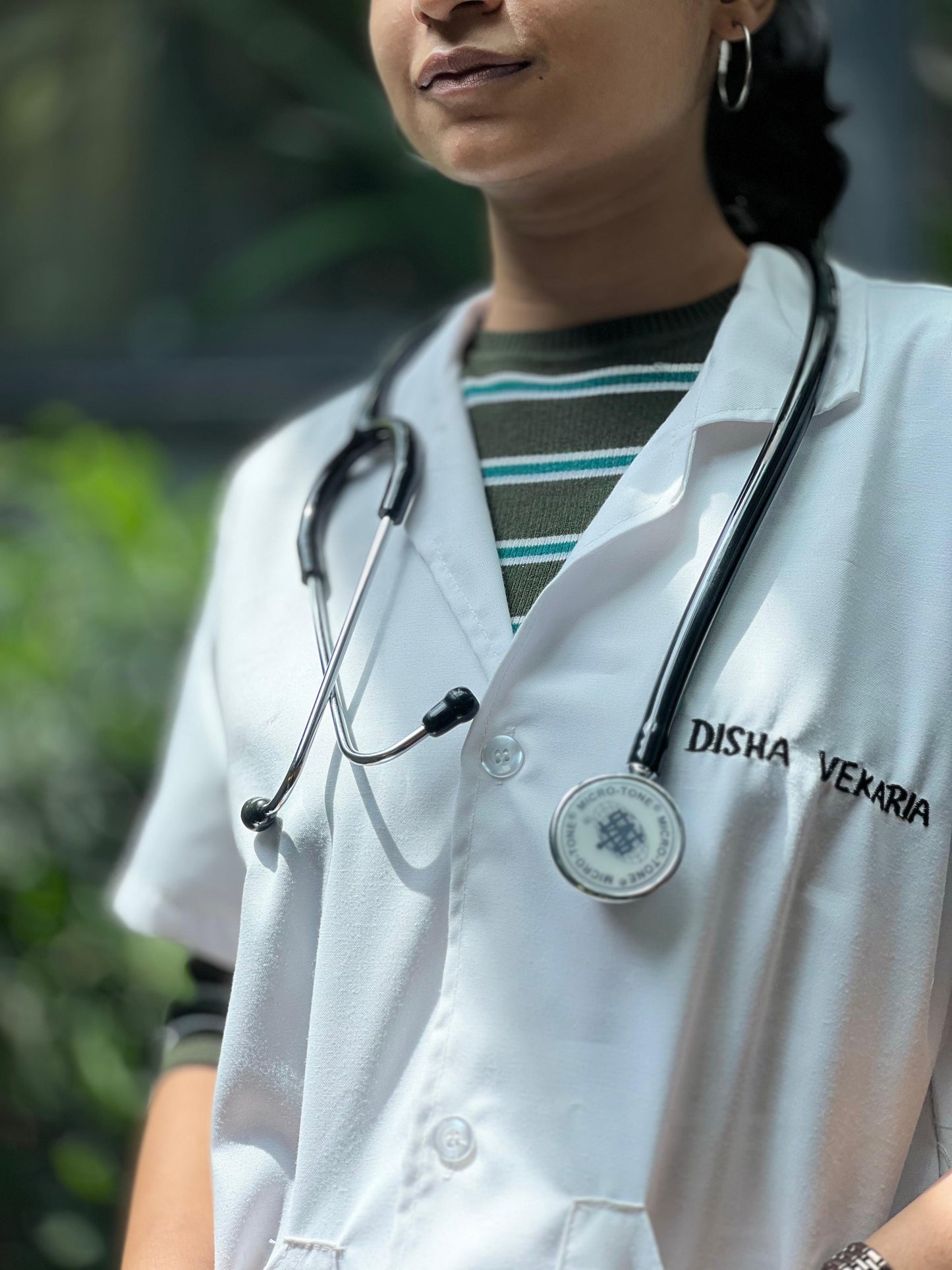 WHITE COAT